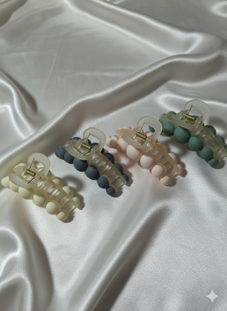 Luxe Bead Claw Clip