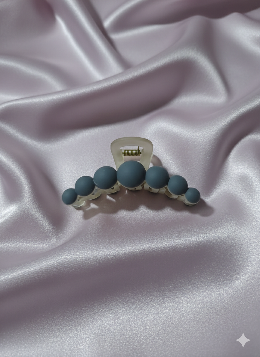 Luxe Bead Claw Clip