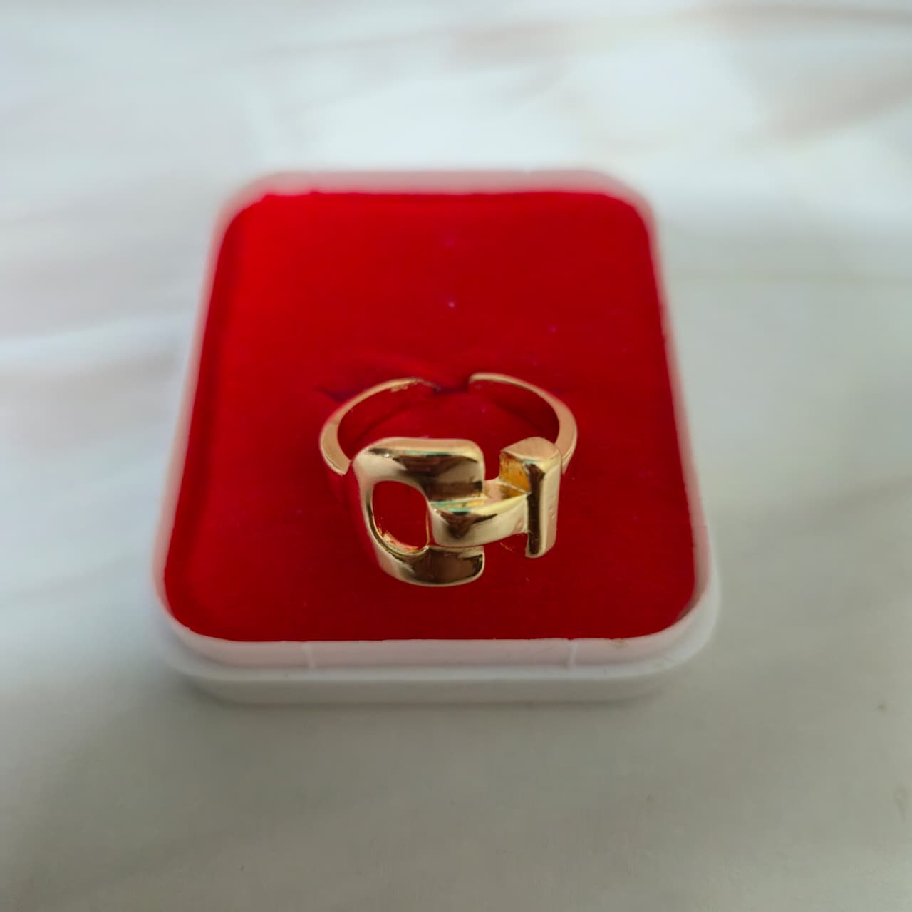 adjustable ring with anti-tarnish