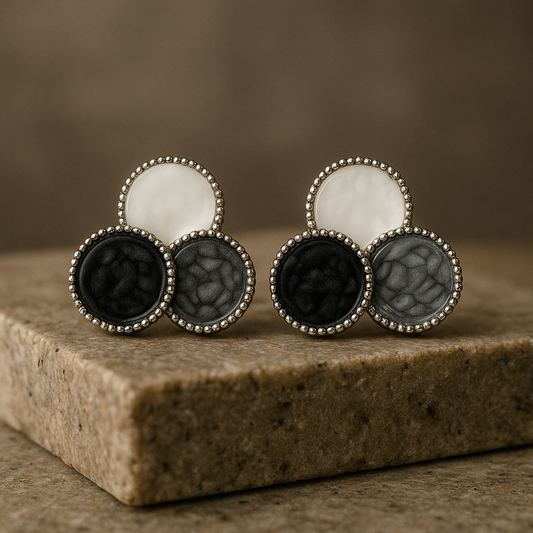 Trio Charm - Black