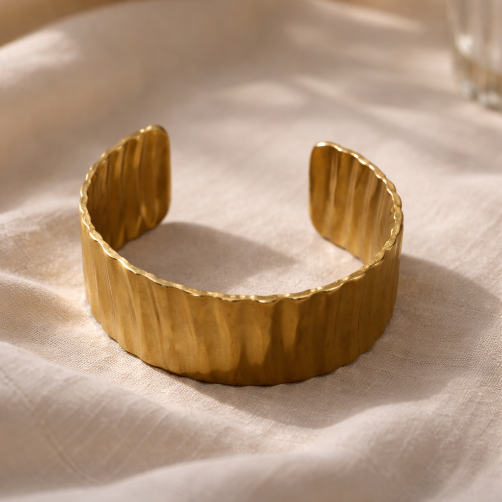 Fluted Armlet