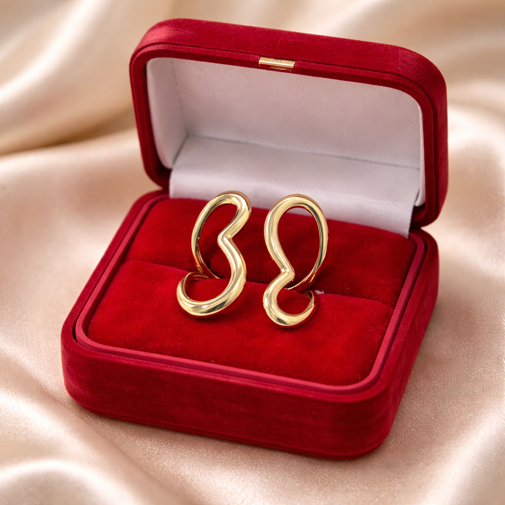 tine ring in a jewellery box