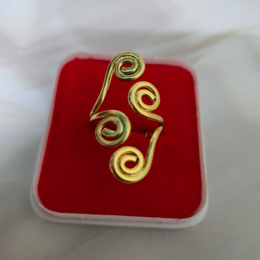 Golden spiral ring 